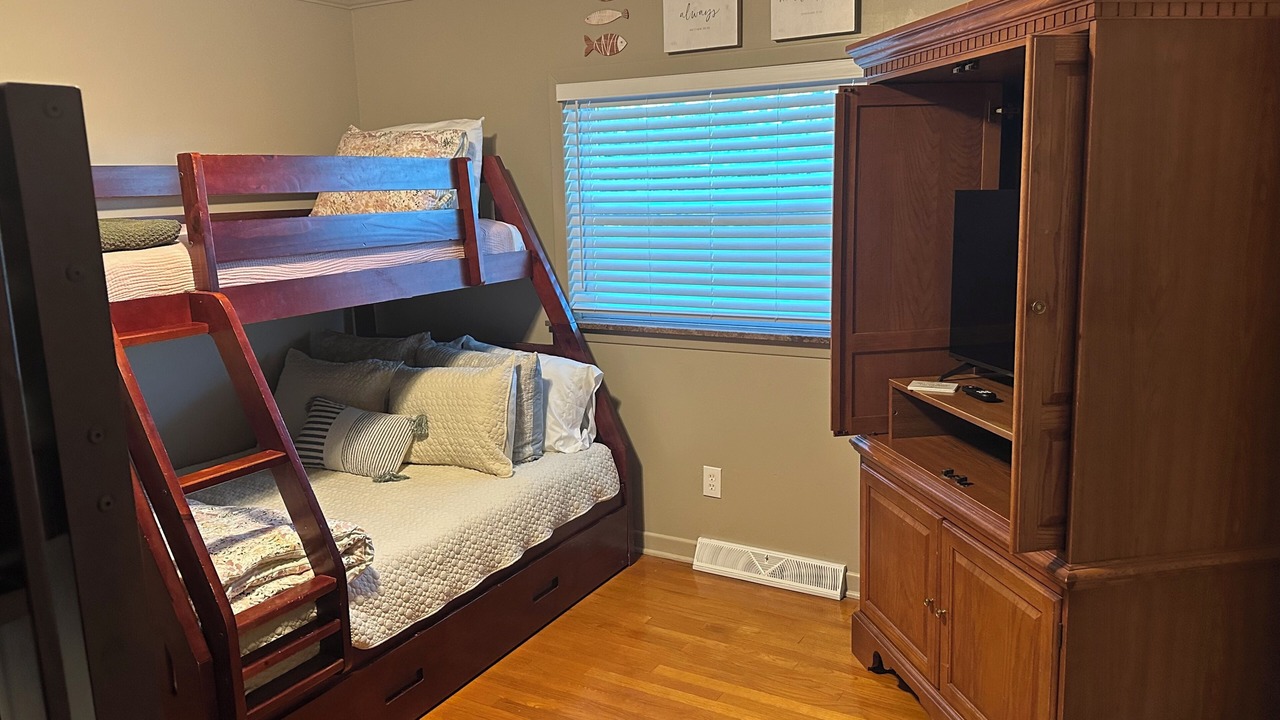 Photo of Bedroom in Rutledge