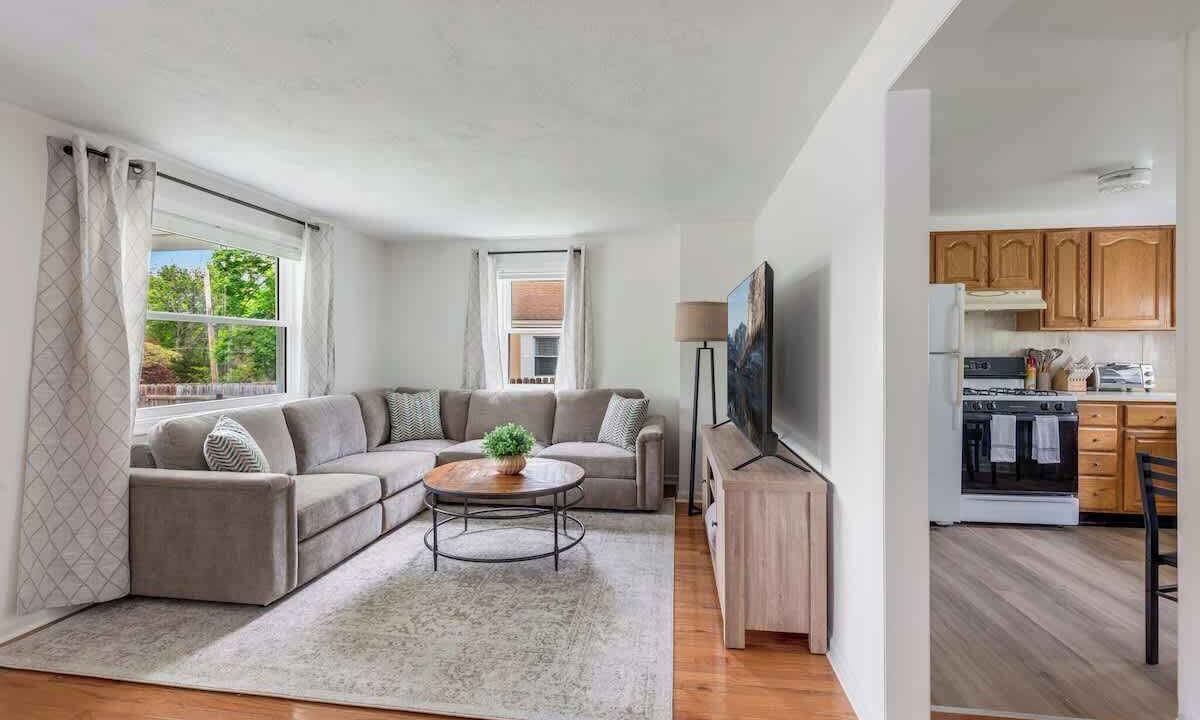 Photo of Livingroom in Leesburg