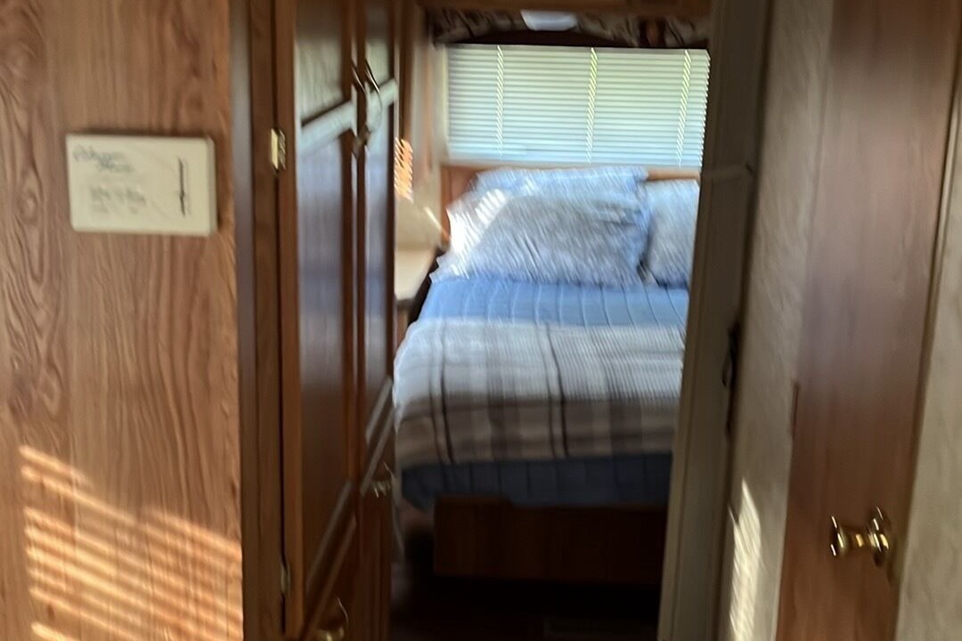 Photo of Bedroom in Rush