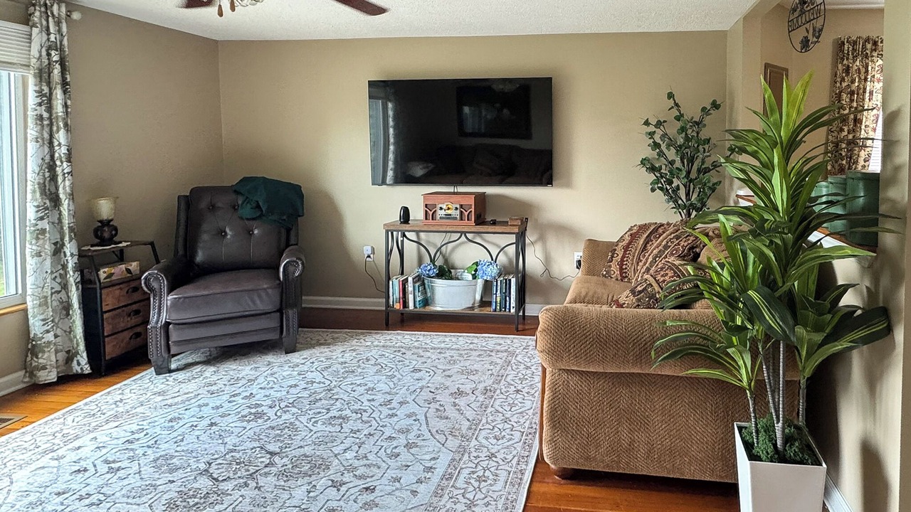 Photo of Livingroom in Corinth