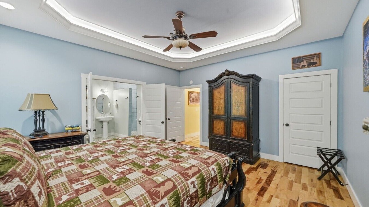 Photo of Bedroom in Kodak