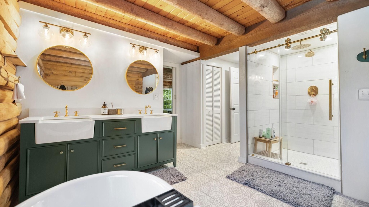 Photo of Bathroom in Means