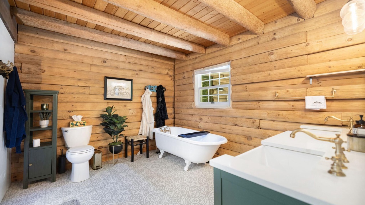 Photo of Bathroom in Means