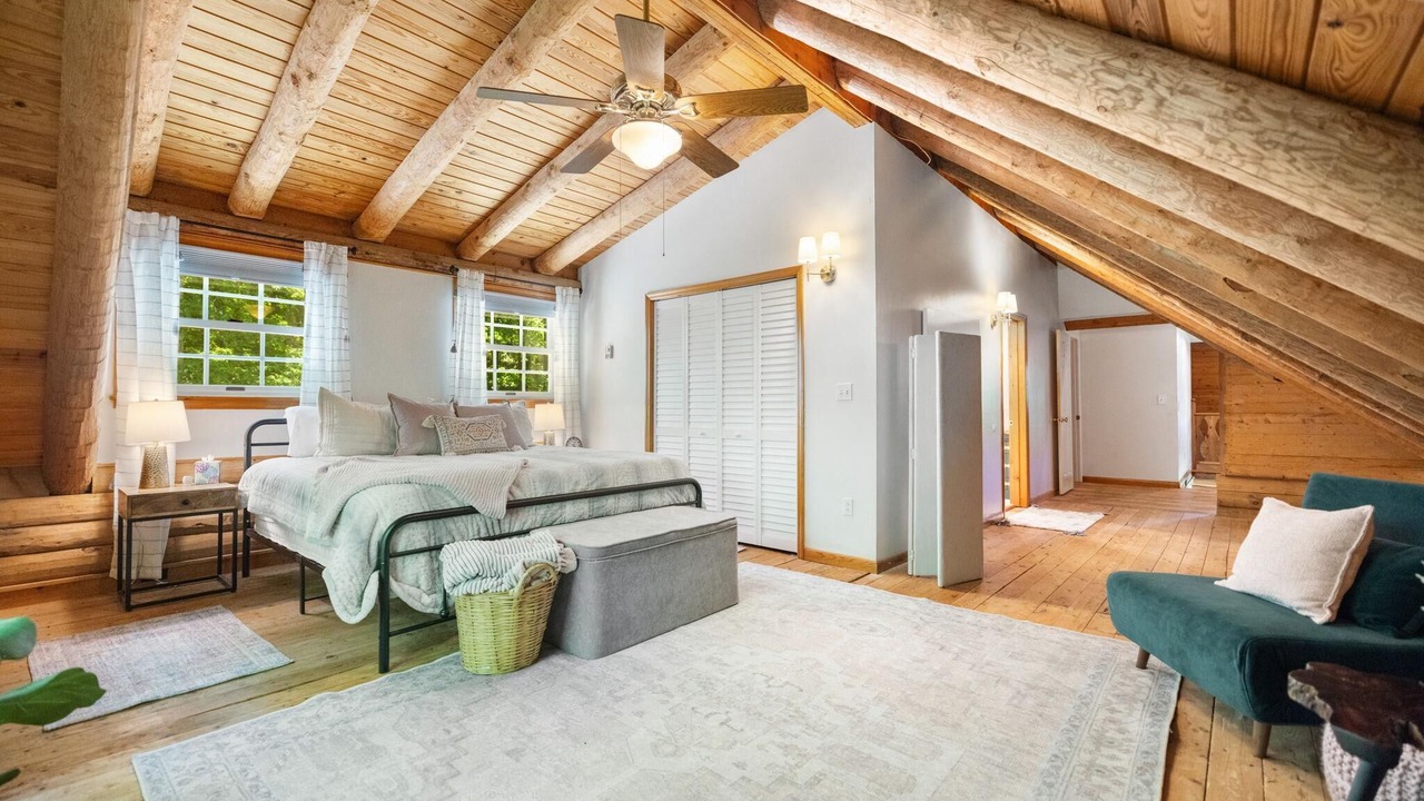 Photo of Bedroom in Means
