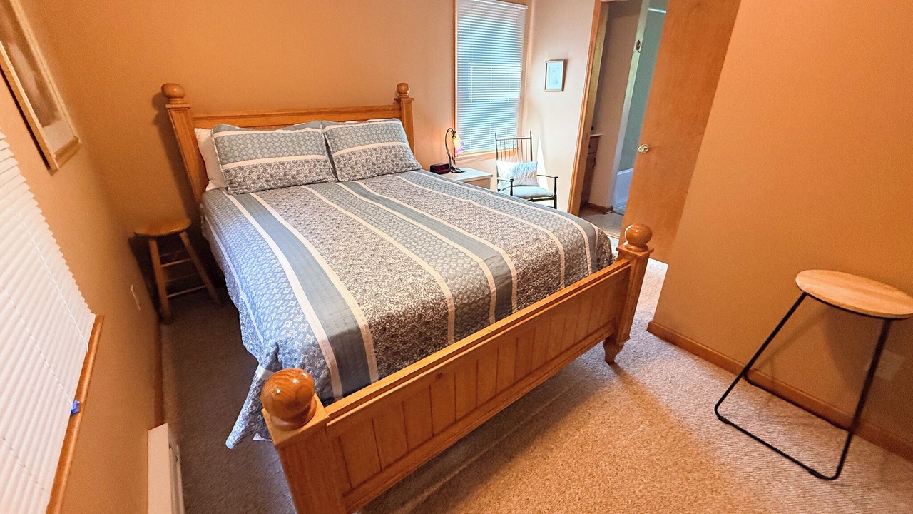 Photo of Bedroom in Lansing