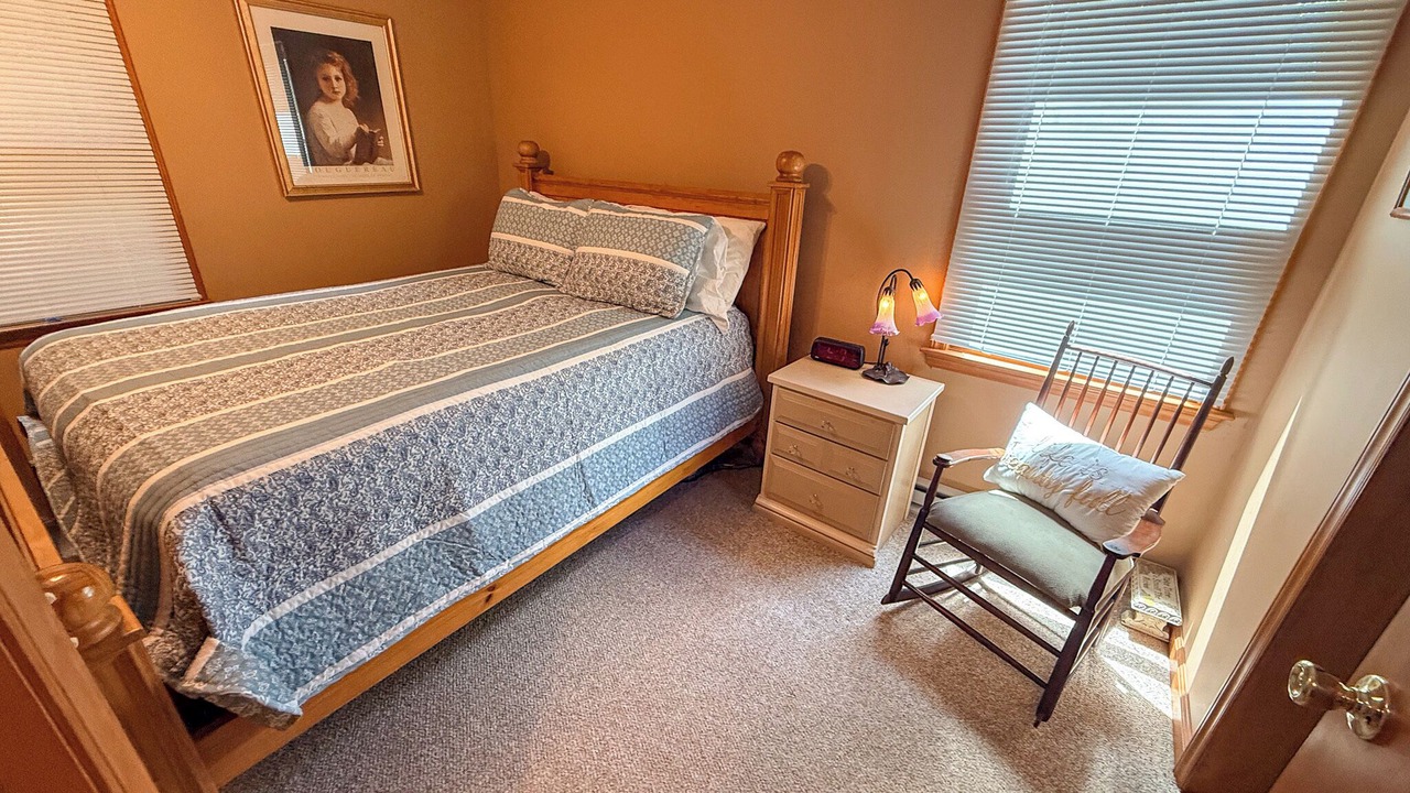 Photo of Bedroom in Lansing