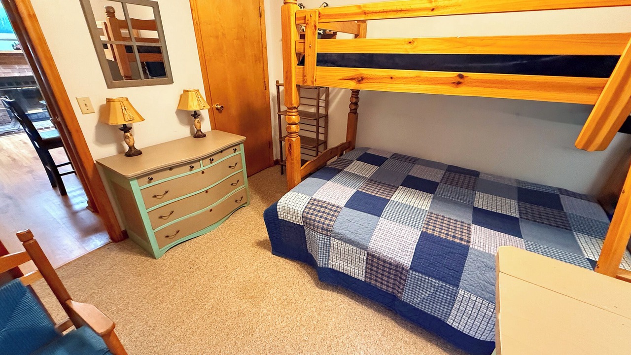 Photo of Bedroom in Lansing
