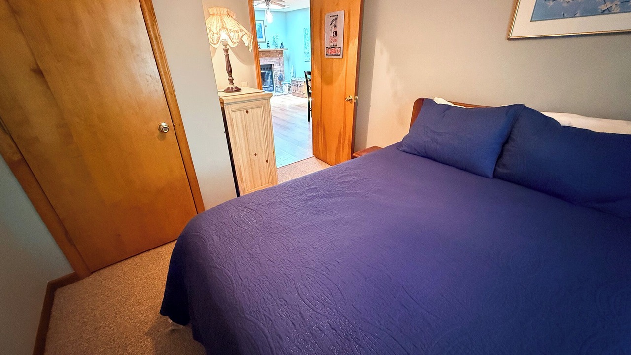 Photo of Bedroom in Lansing