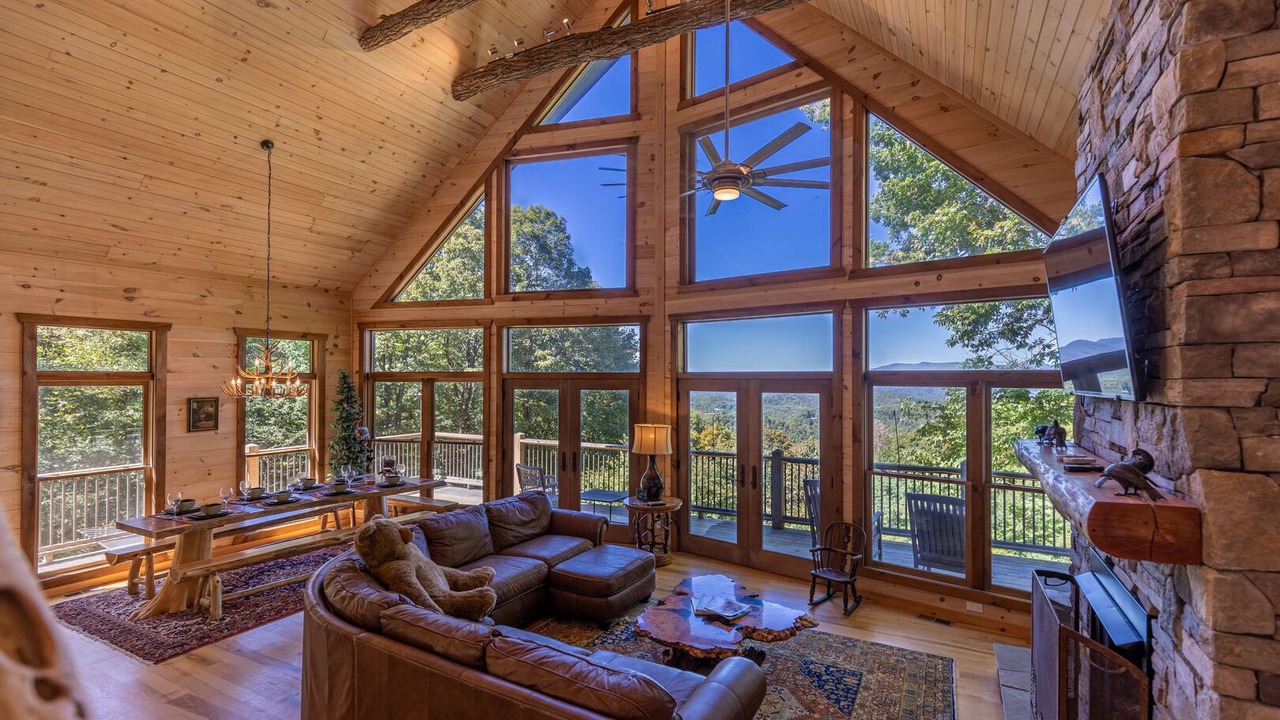 Photo of Livingroom in Blowing Rock