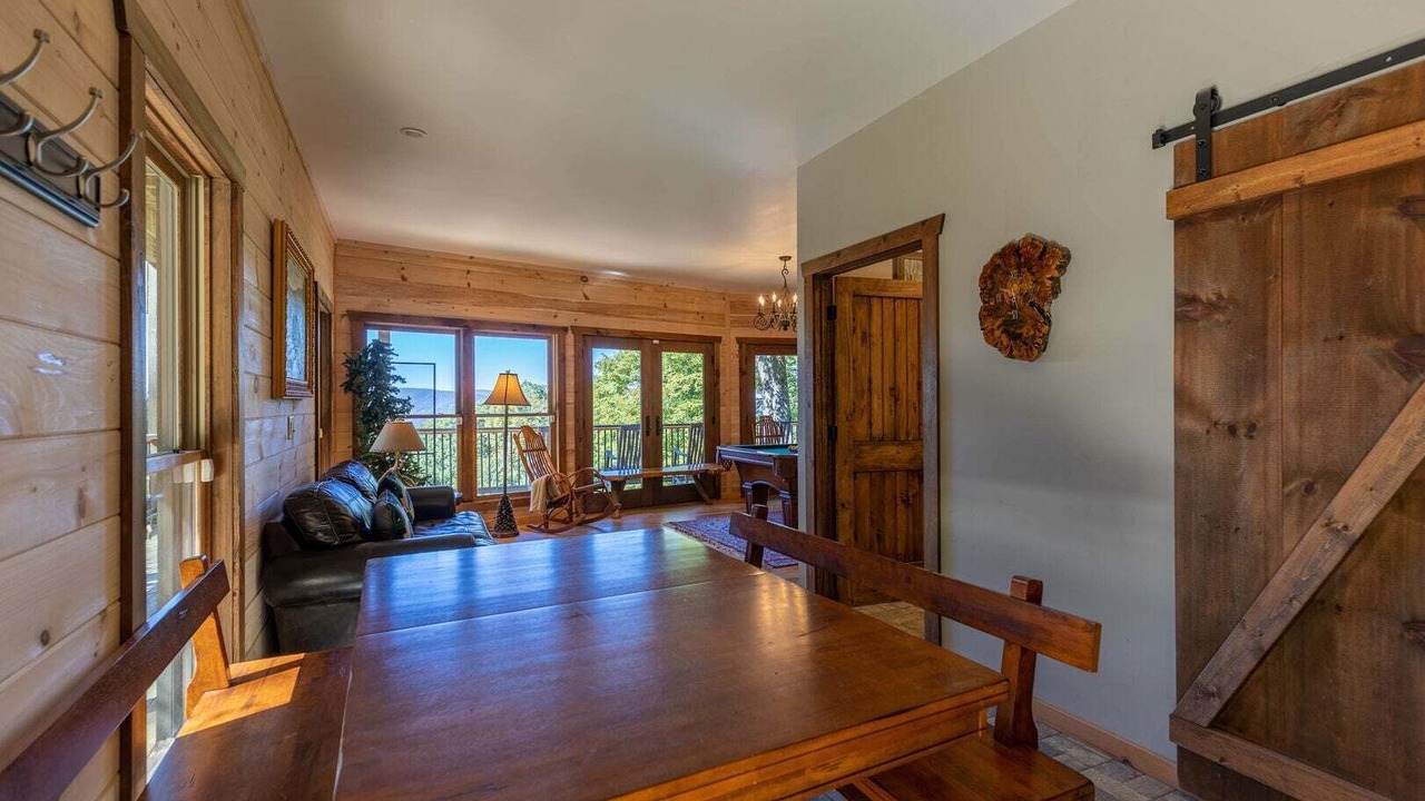 Photo of Bedroom in Blowing Rock