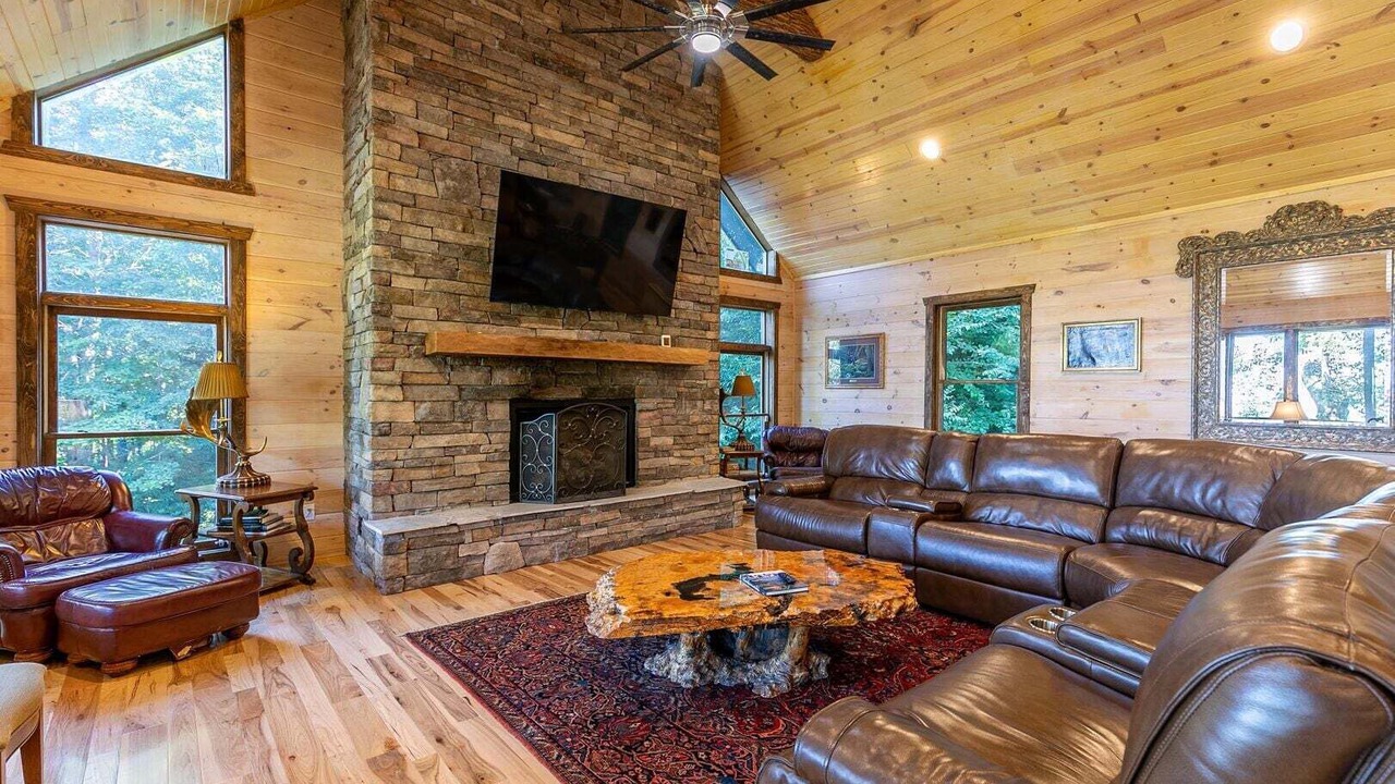 Photo of Livingroom in Blowing Rock