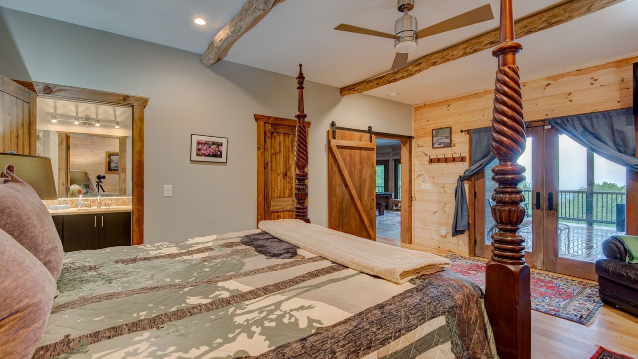 Photo of Bathroom in Blowing Rock