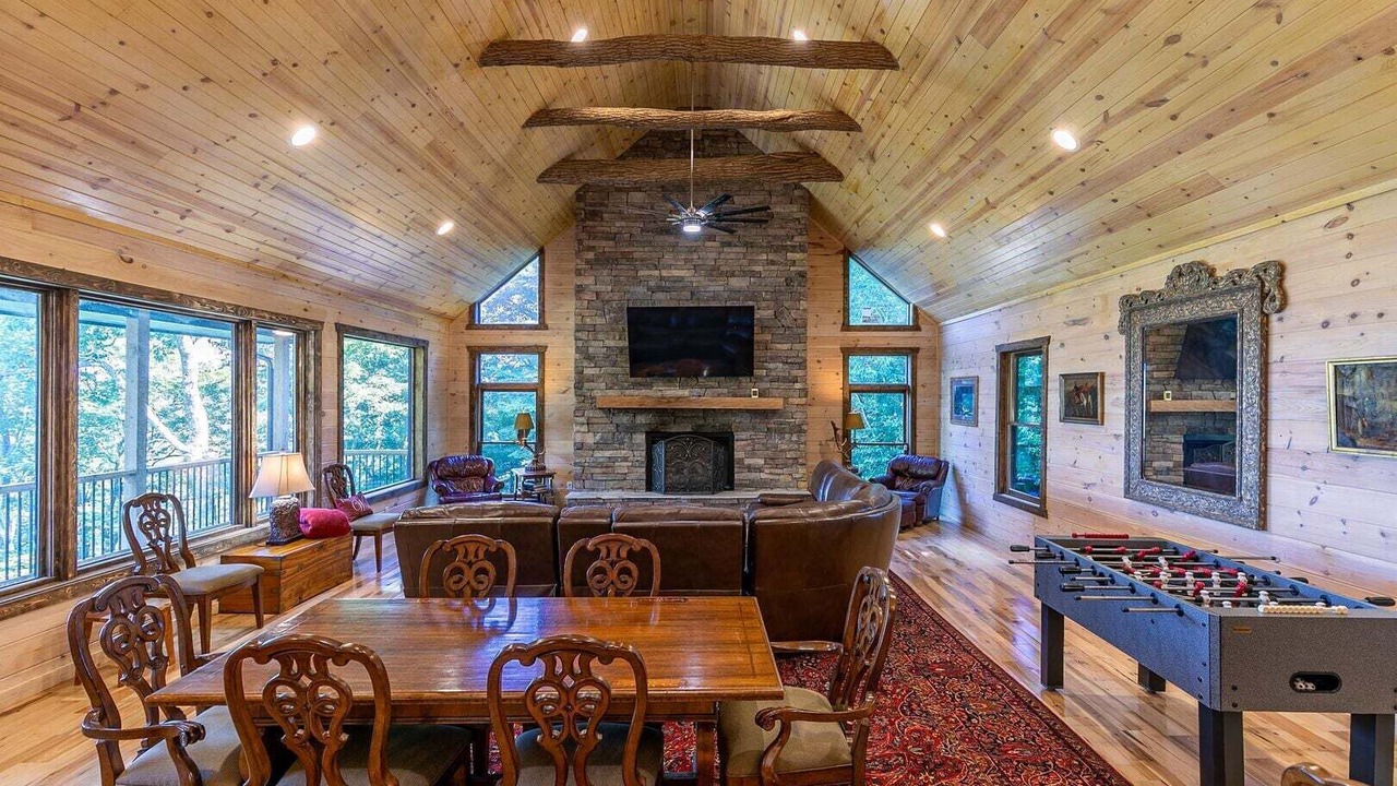 Photo of Livingroom in Blowing Rock
