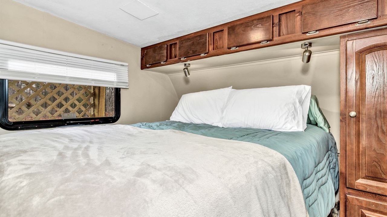 Photo of Bedroom in Old Fort