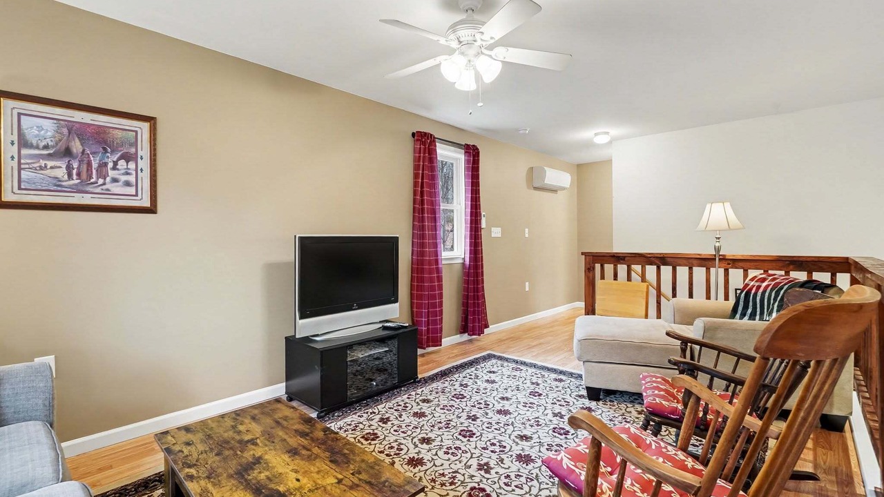 Photo of Livingroom in New Germantown