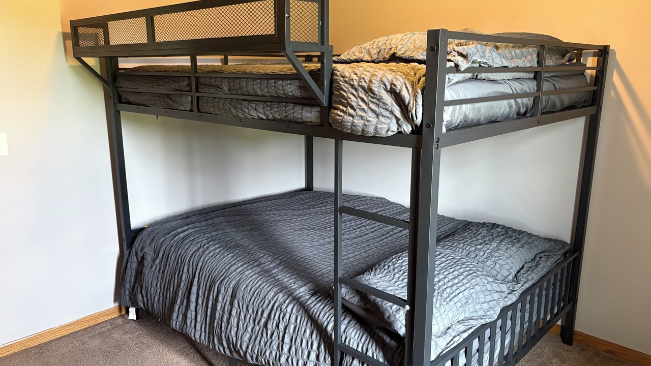 Photo of Bedroom in Laings