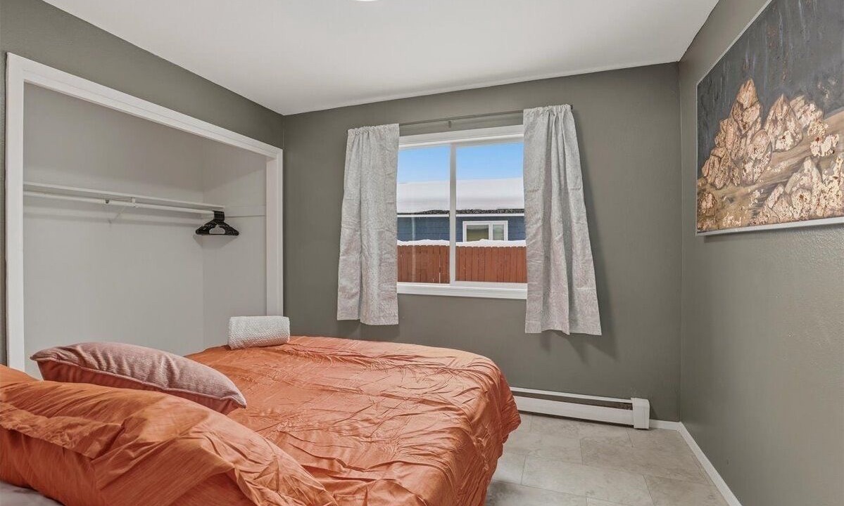 Photo of Bedroom in University Area