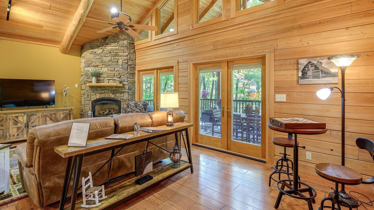 Photo of Livingroom in Ashe County