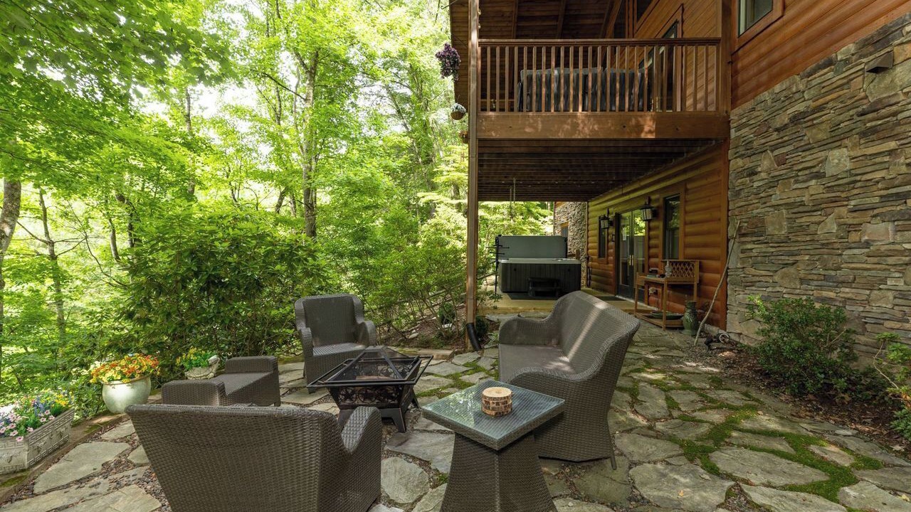 Photo of Patio Balcony in Ashe County