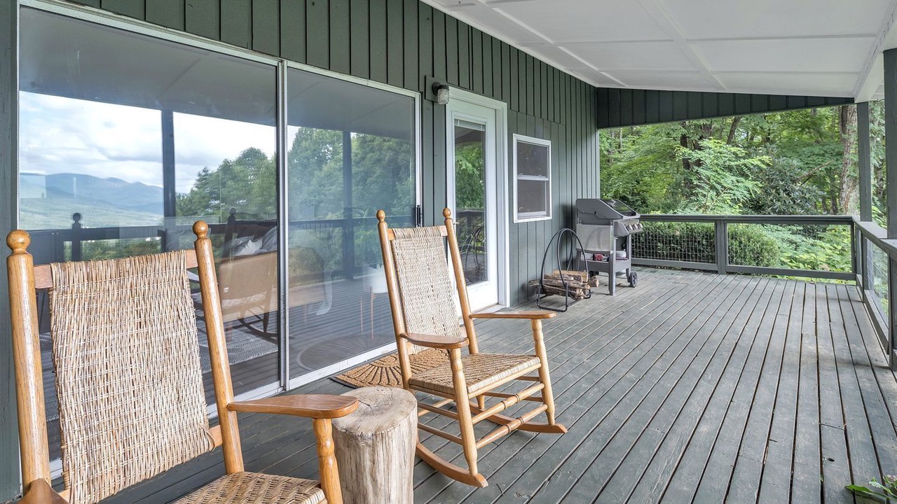 Photo of Patio Balcony in Walker-In-the-Hills