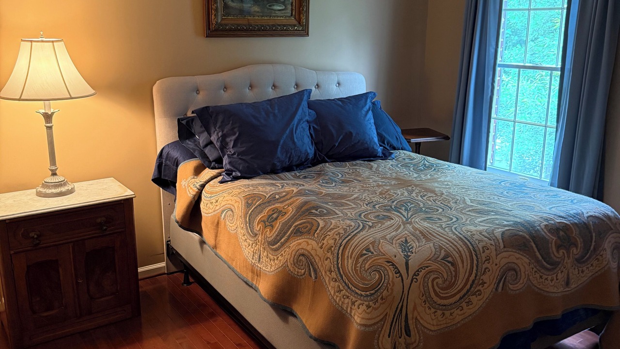 Photo of Bedroom in Herndon