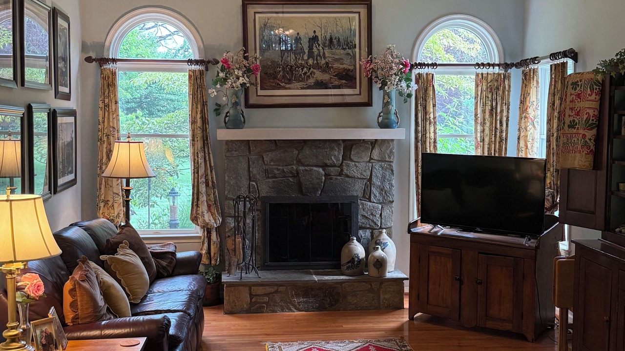 Photo of Livingroom in Herndon