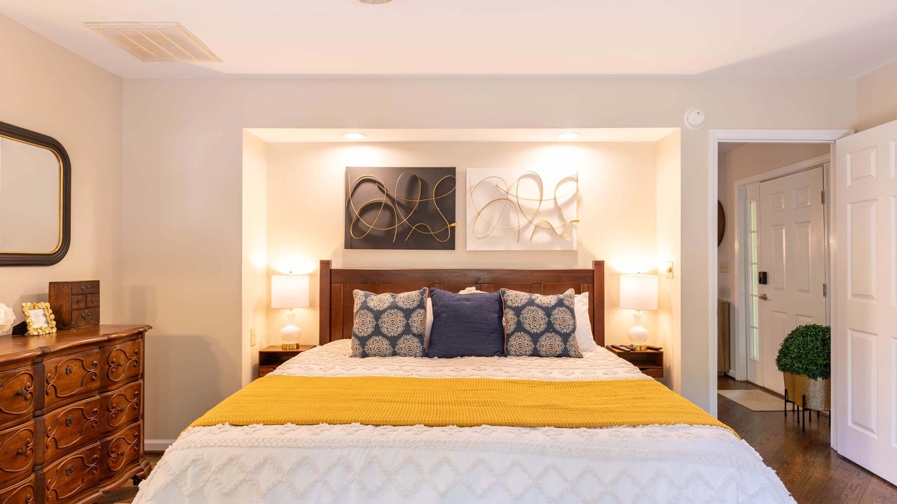 Photo of Bedroom in Lenoir