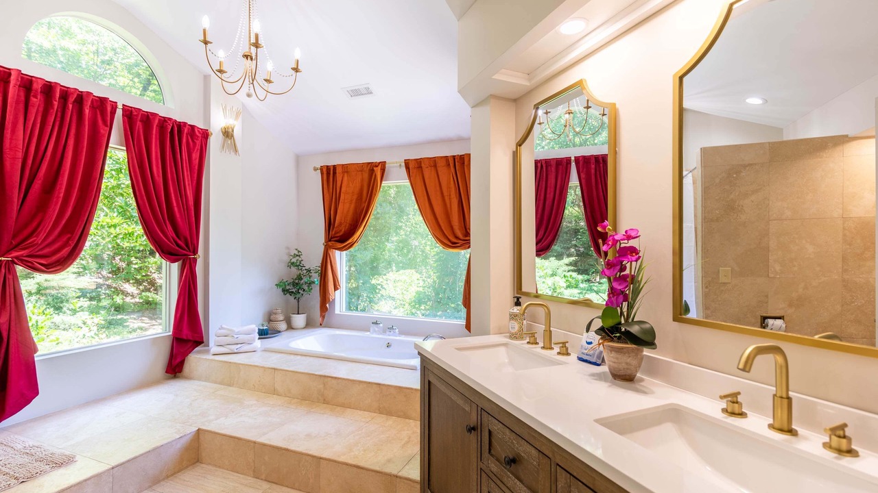 Photo of Bathroom in Lenoir
