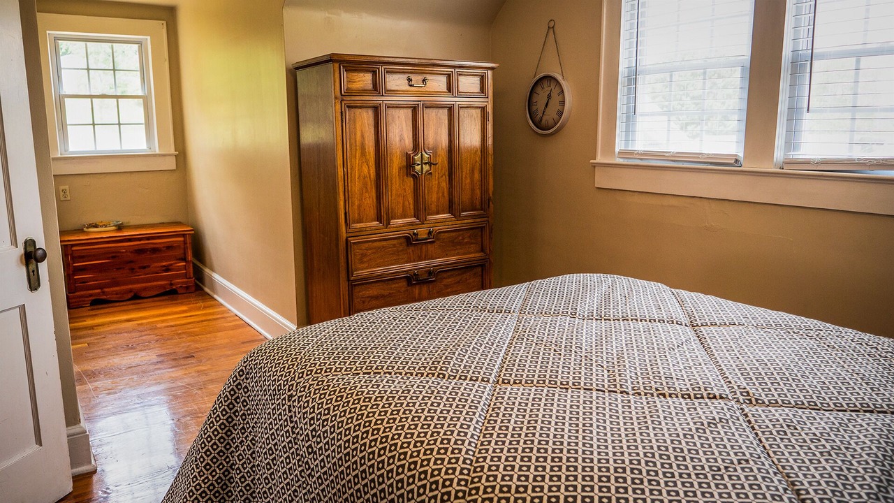 Photo of Bedroom in Elizabethton