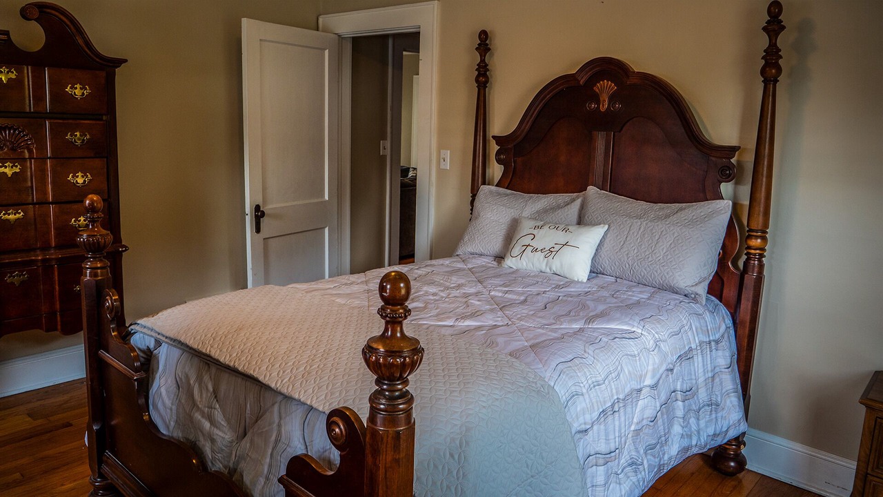 Photo of Bedroom in Elizabethton