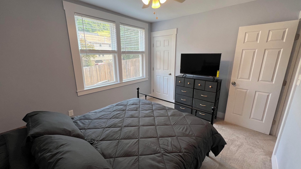 Photo of Bedroom in Covington