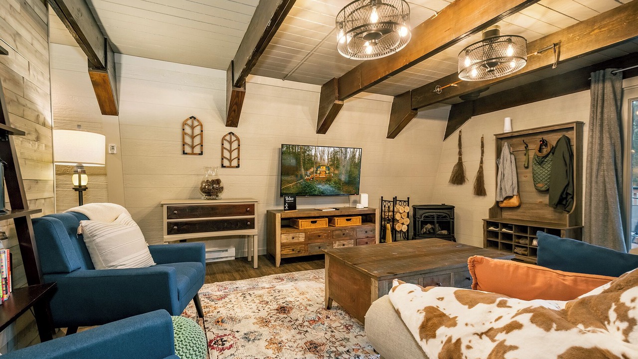 Photo of Livingroom in Oakland