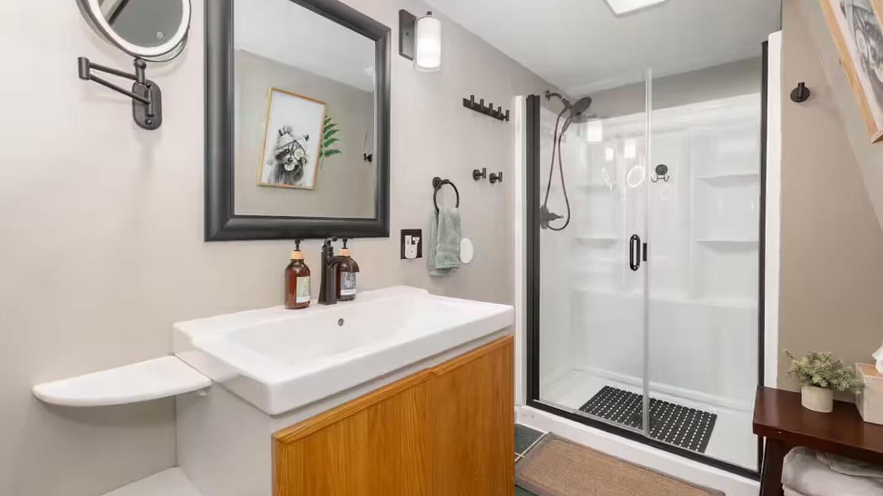 Photo of Bathroom in Oakland