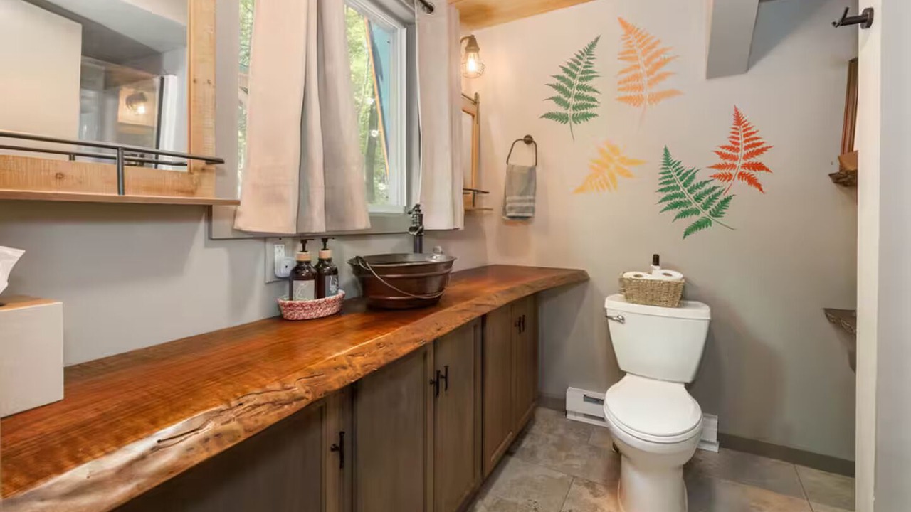 Photo of Bathroom in Oakland