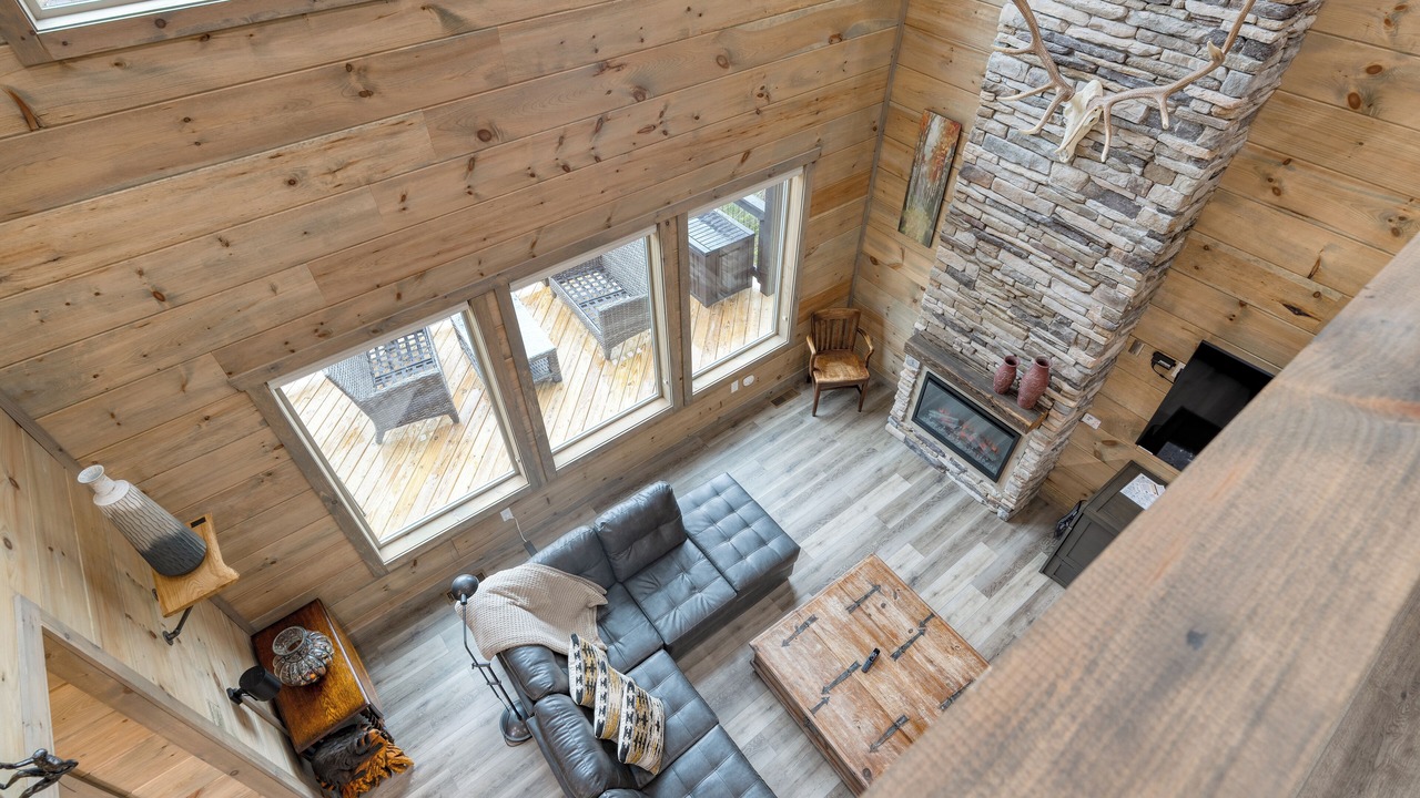 Photo of Livingroom in Pittman Center
