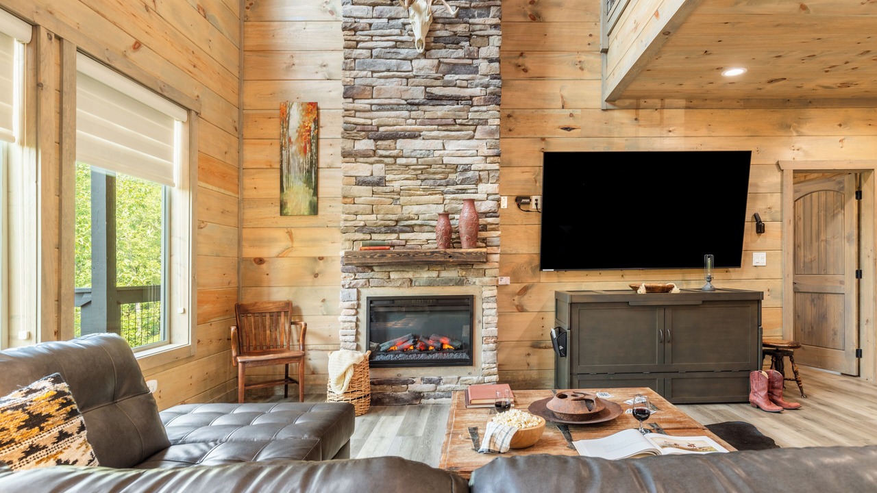 Photo of Livingroom in Pittman Center