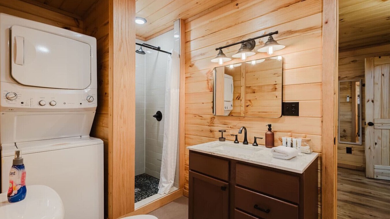 Photo of Bathroom in Saint Helens