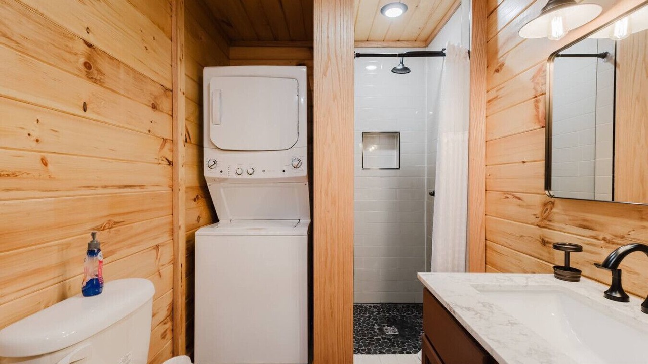 Photo of Bathroom in Saint Helens