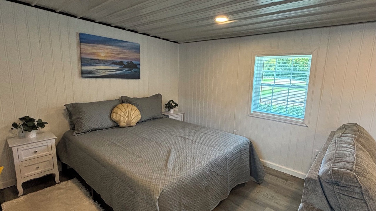 Photo of Bedroom in Betsy Layne