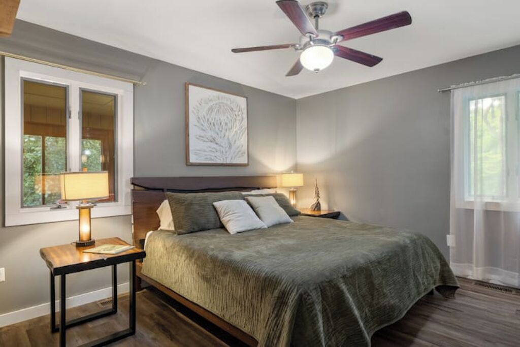 Photo of Bedroom in Lake Lure