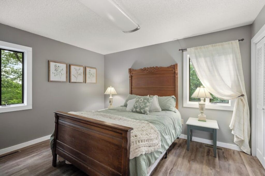 Photo of Bedroom in Lake Lure