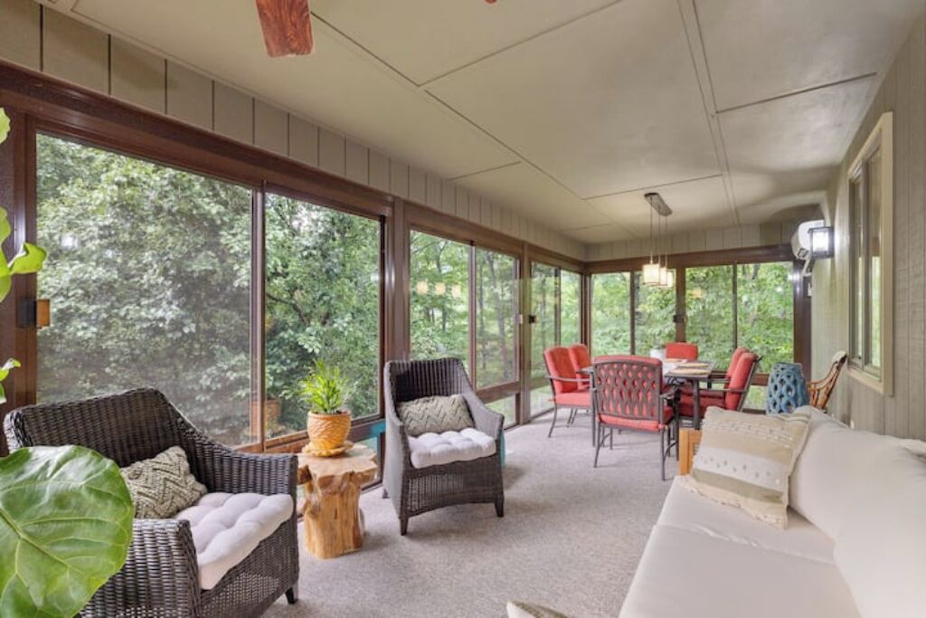 Photo of Livingroom in Lake Lure