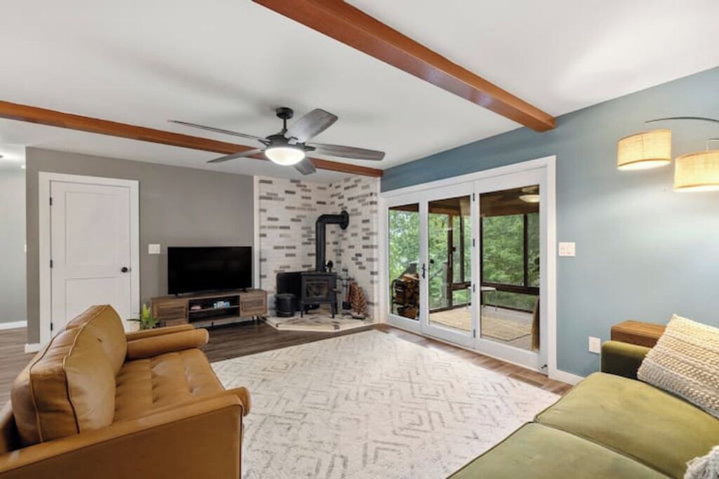 Photo of Livingroom in Lake Lure