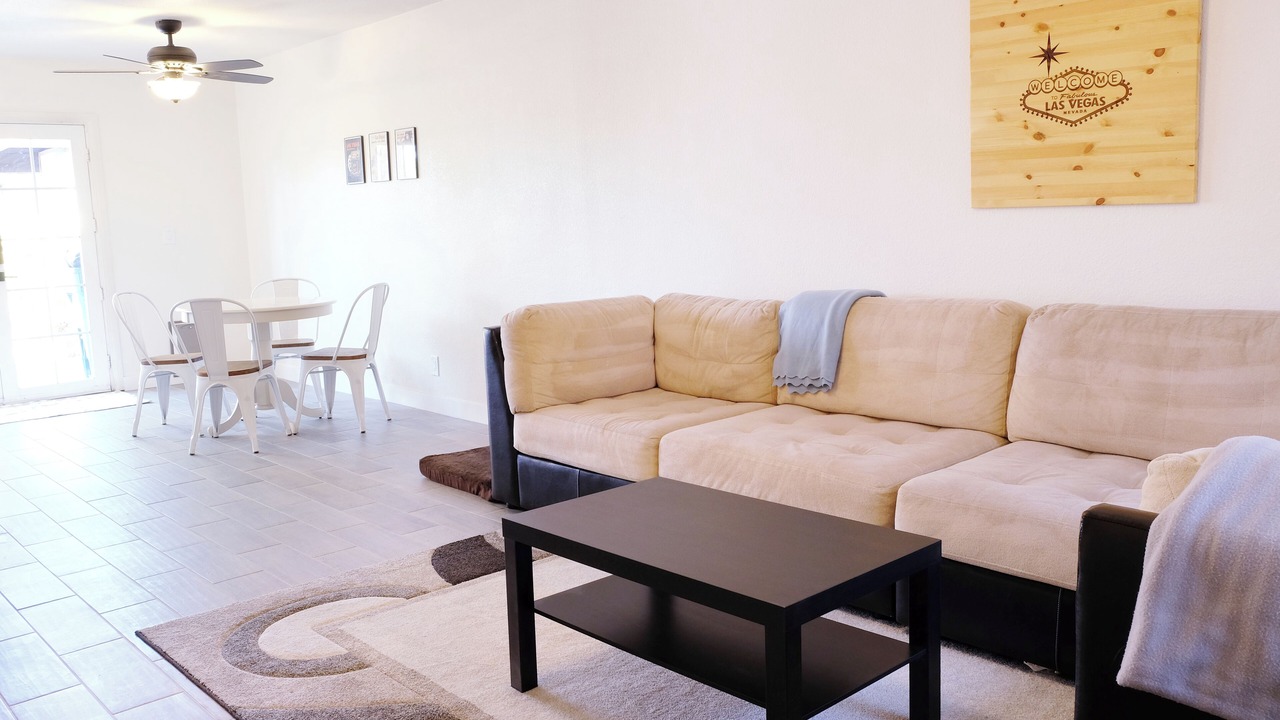 Photo of Livingroom in Chinatown