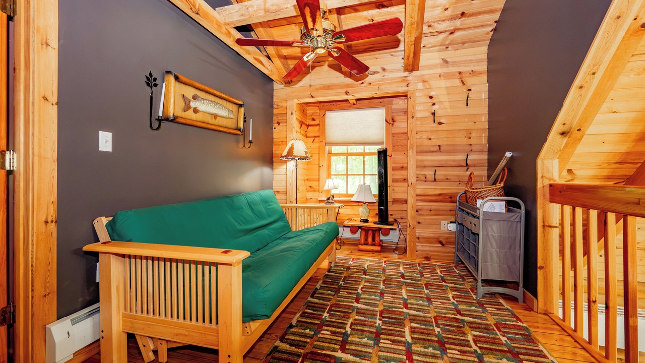 Photo of Livingroom in North Glade Hills