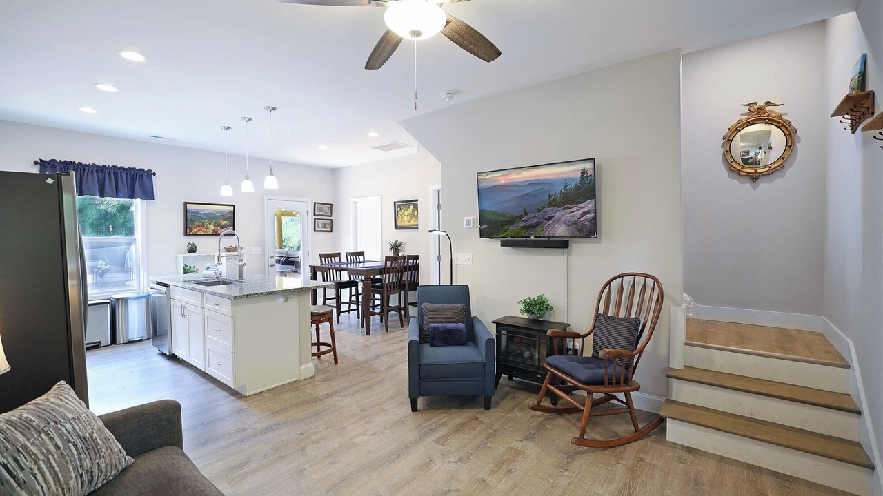 Photo of Bedroom in Black Mountain