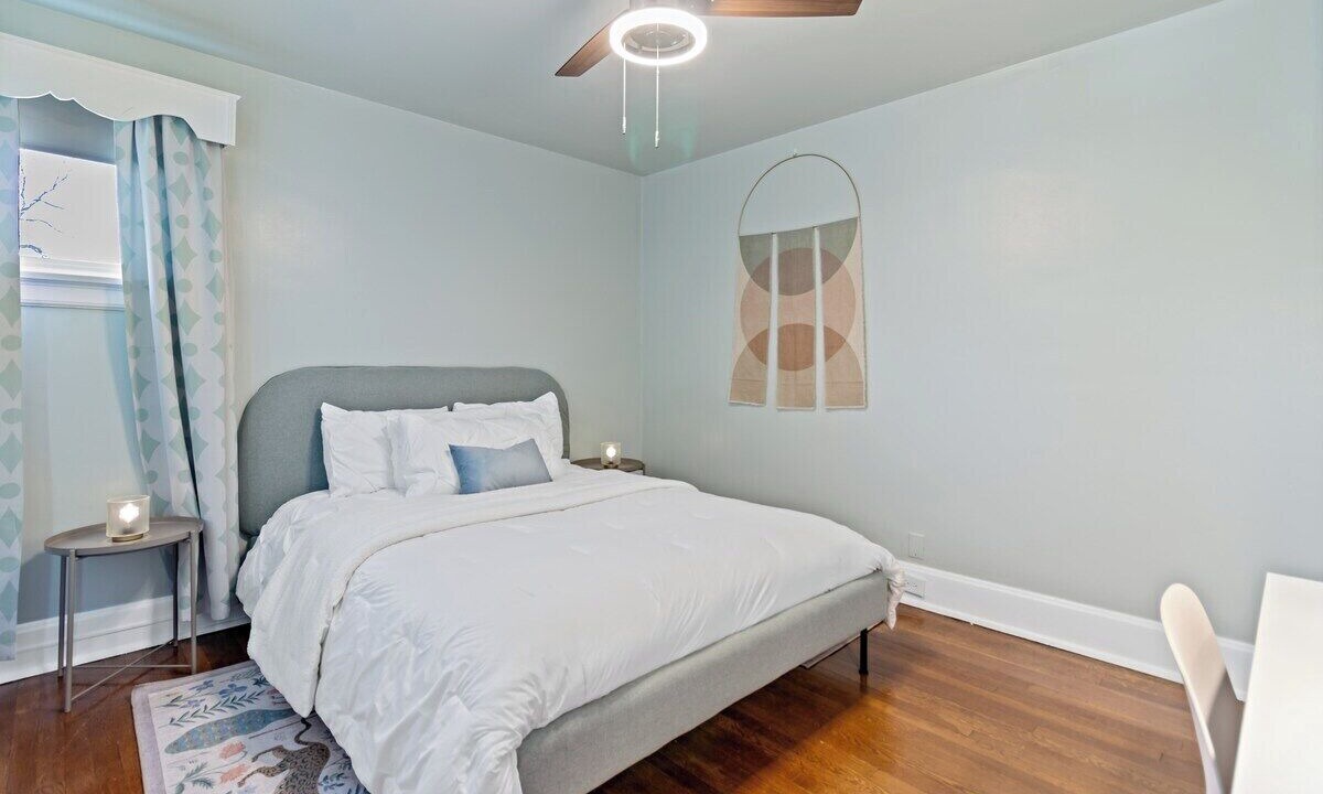 Photo of Bedroom in Oakley