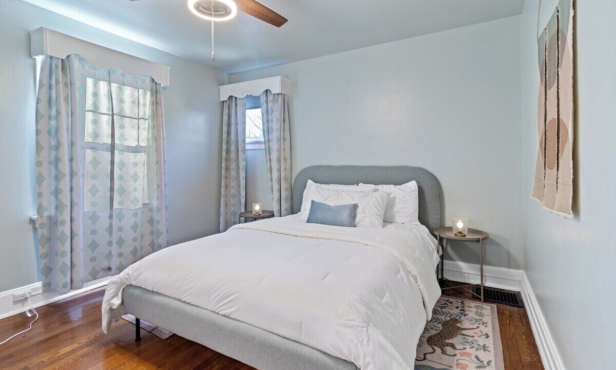 Photo of Bedroom in Oakley