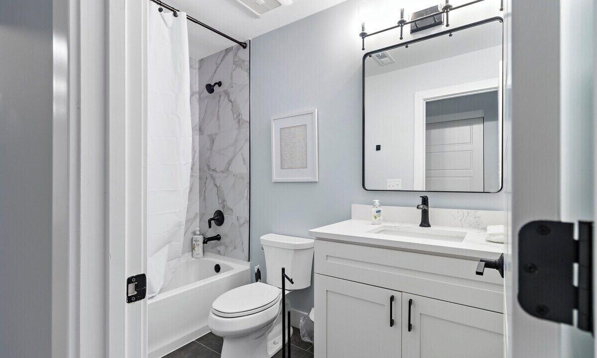 Photo of Bathroom in Oakley