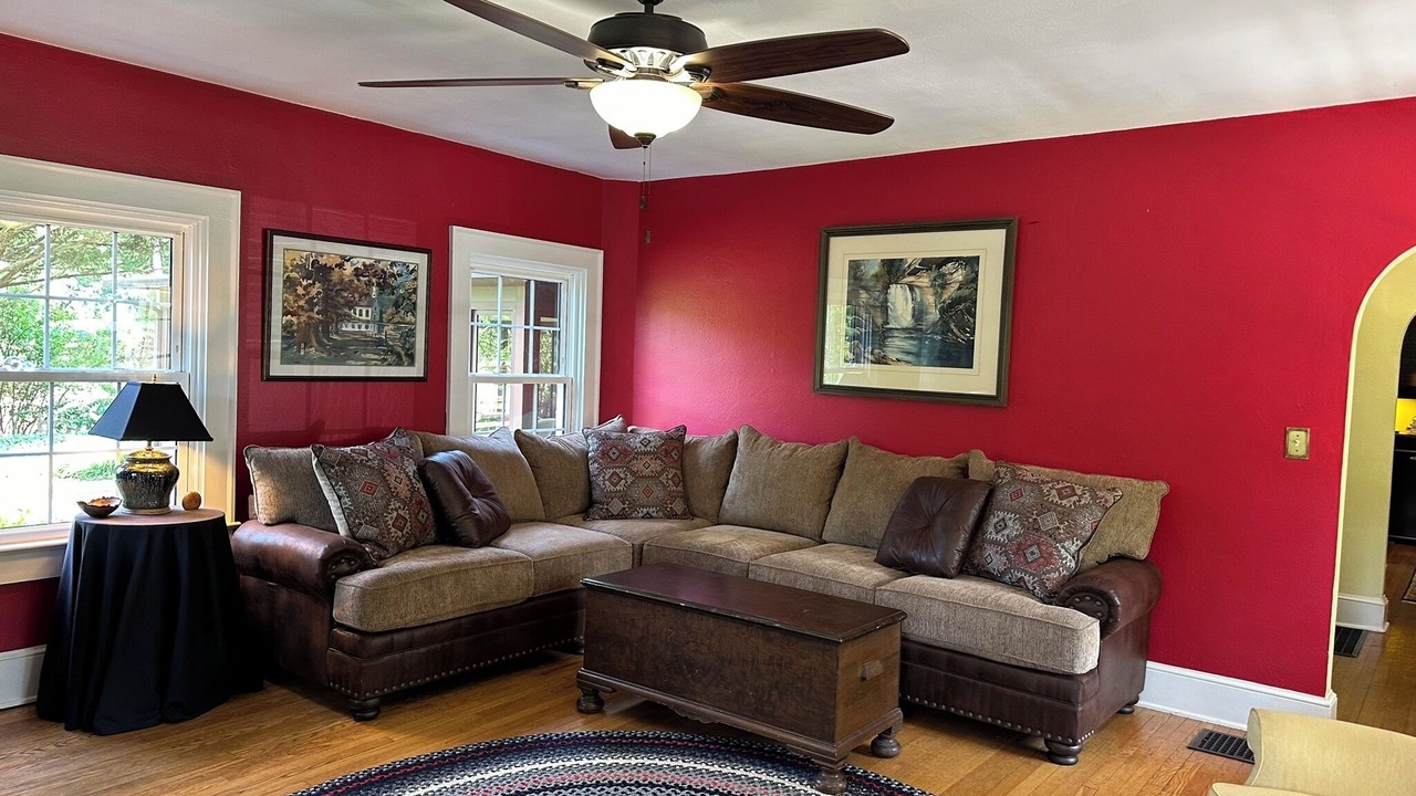 Photo of Livingroom in Swannanoa